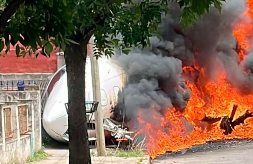 Avión se despistó en Argentina, fotos La Nación