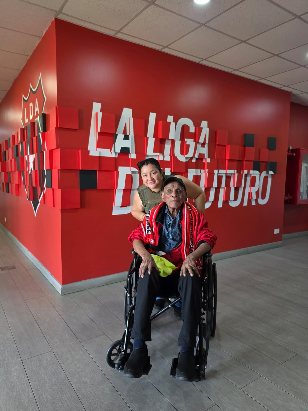 Don José Flores, el tico más longevo del país