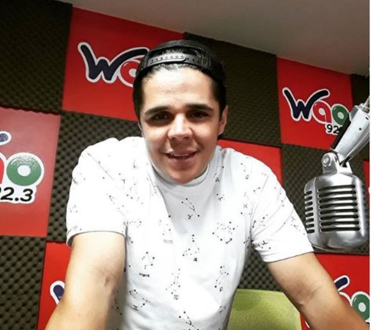Locutor renace profesionalmente en la única emisora que no le cerró las ...