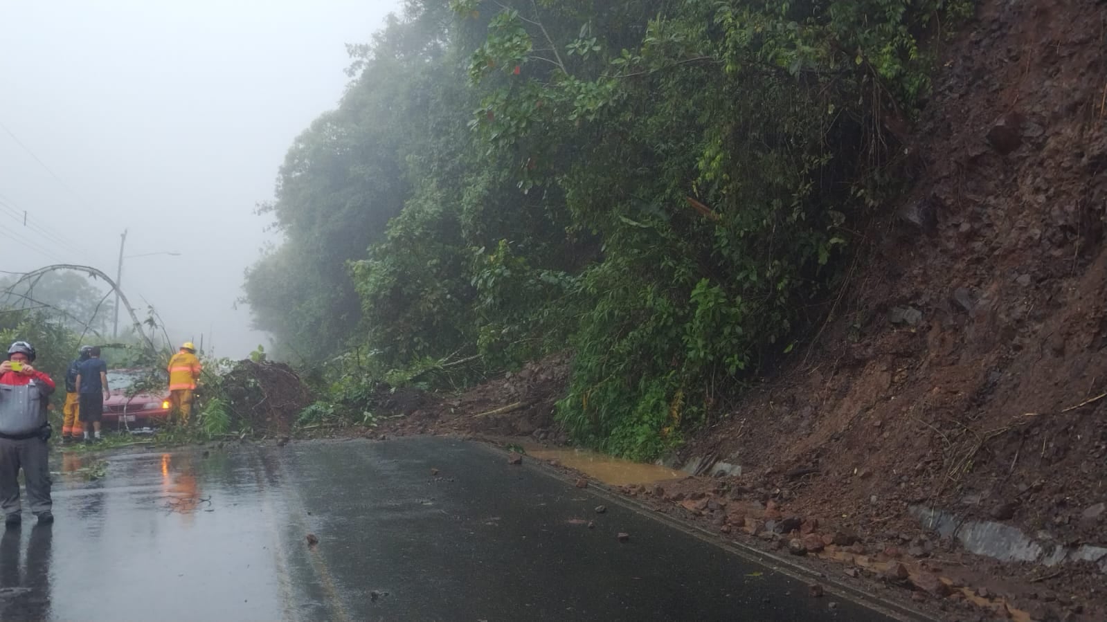 La CNE mantiene vigilancia en diferentes zonas ante las lluvias que afectan Costa Rica. Foto: CNE.
