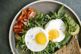 Estos alimentos en ayunas podrían ayudarle a ganar masa muscular