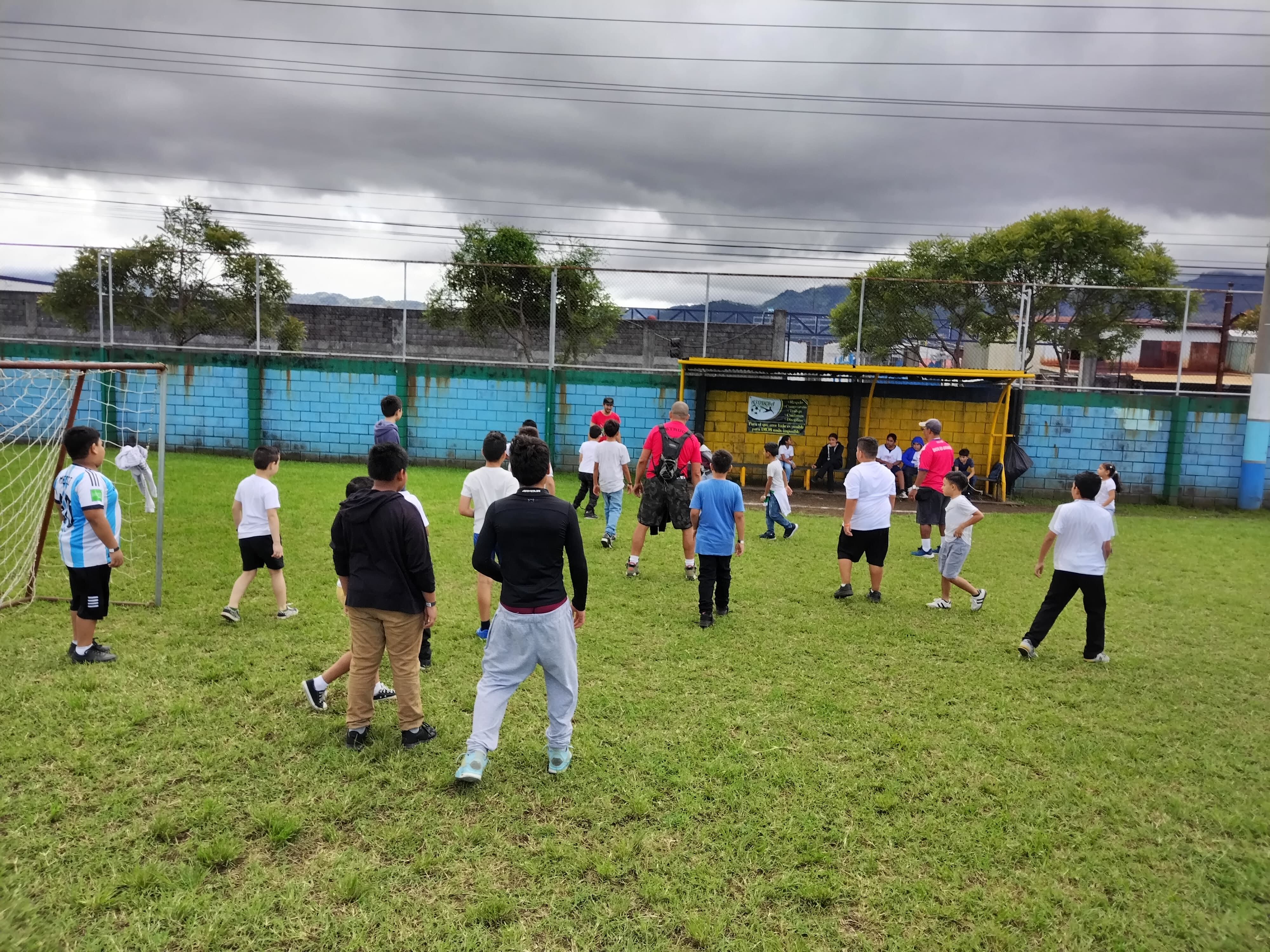 José Andrés González fue parte de 8 niños borucas que conocieron por primera vez San José este 8 de diciembre. “Creí que era parecido a mi pueblo, pero es grandísimo y lindísimo”, nos comentó el pequeñito.