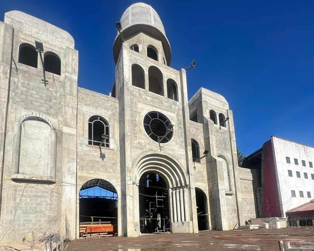 Construcción del templo católico de San Antonio de Padua, en Coronado
