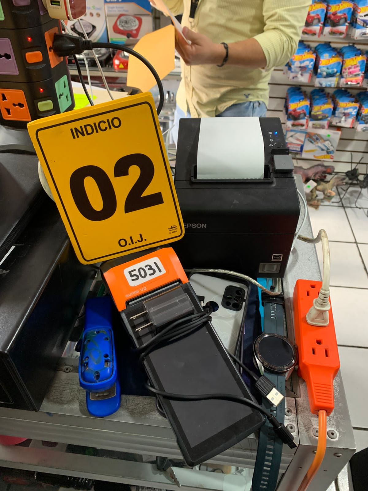 Allanamientos a puestos de lotería clandestina. Foto: OIJ