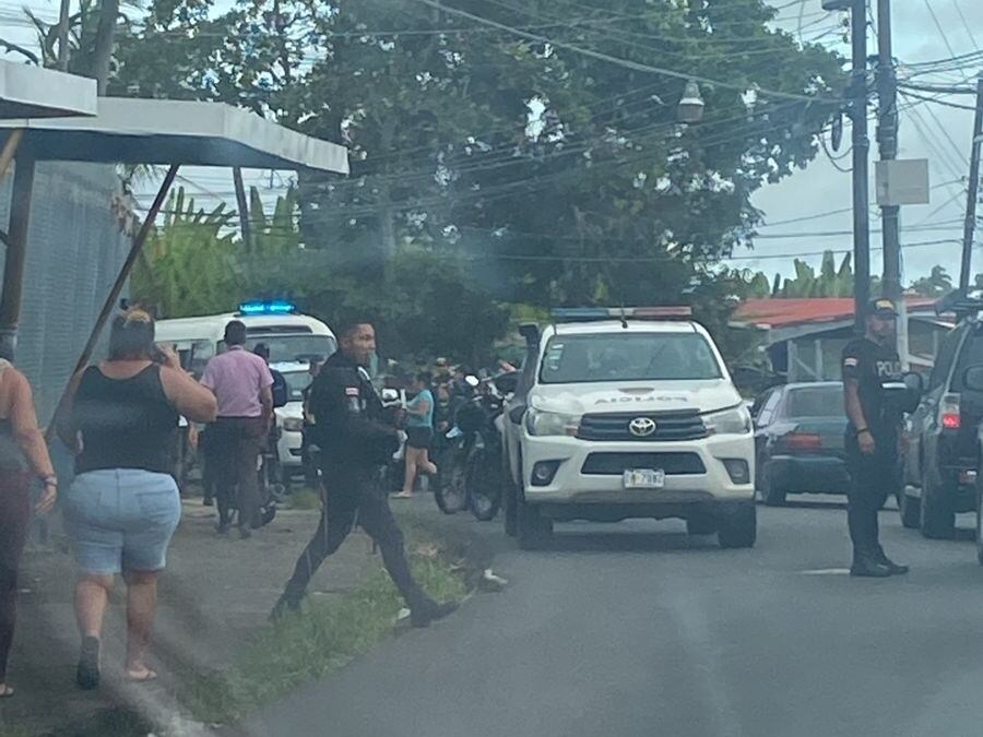 Estudiante herido en el colegio diurno de Limón. Foto cortesía.