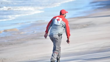 Mar devuelve cuerpo de adolescente tras trágico paseo