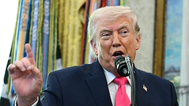 Trump extiende el alto el fuego con Irán para negociar, pero mantiene el bloqueo naval
