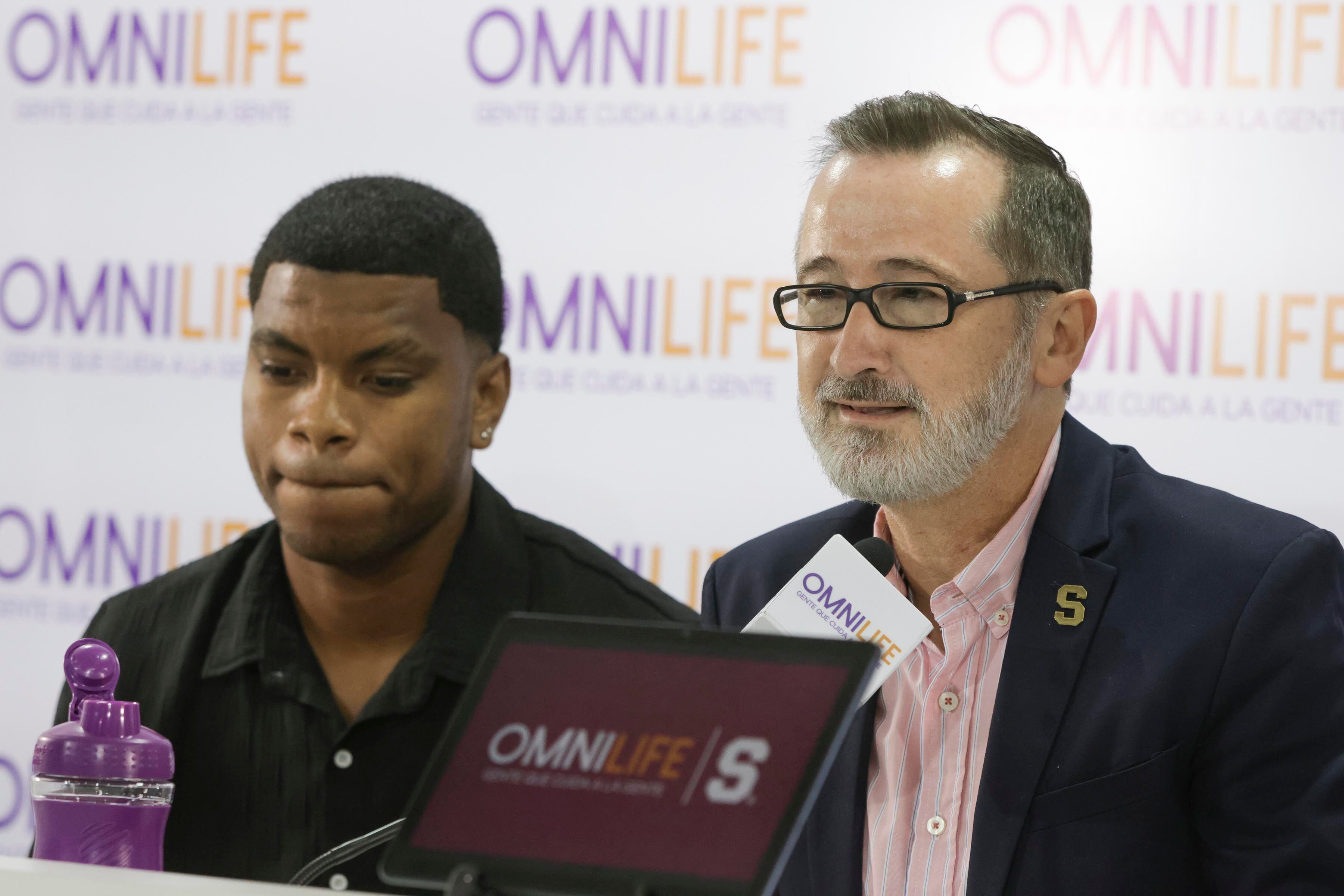 Saprissa presenta a sus nuevos jugadores panameños