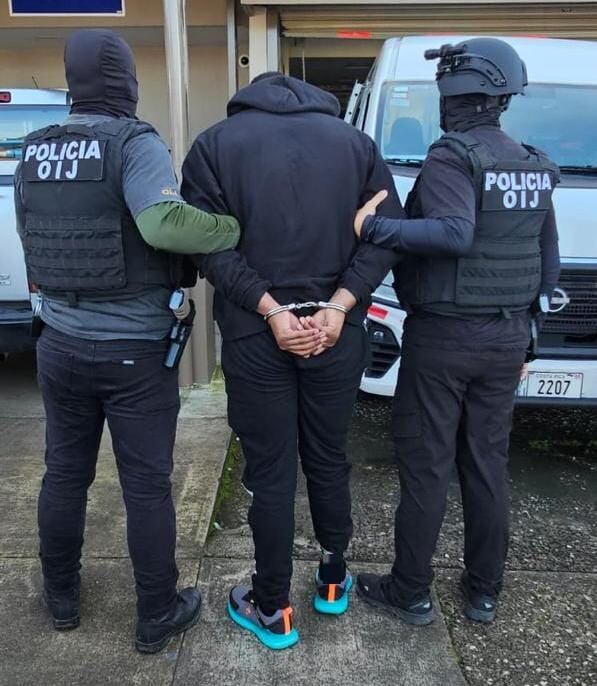 El panameño fue detenido dentro de su casa en Paso Canoas.