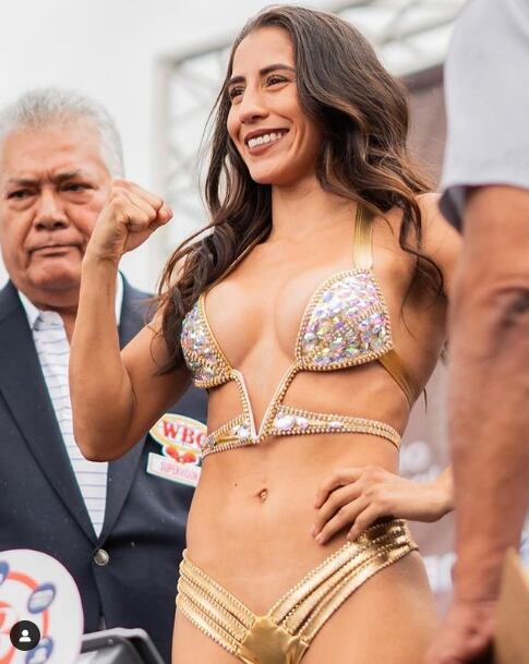 Yokasta Valle, traje de baño