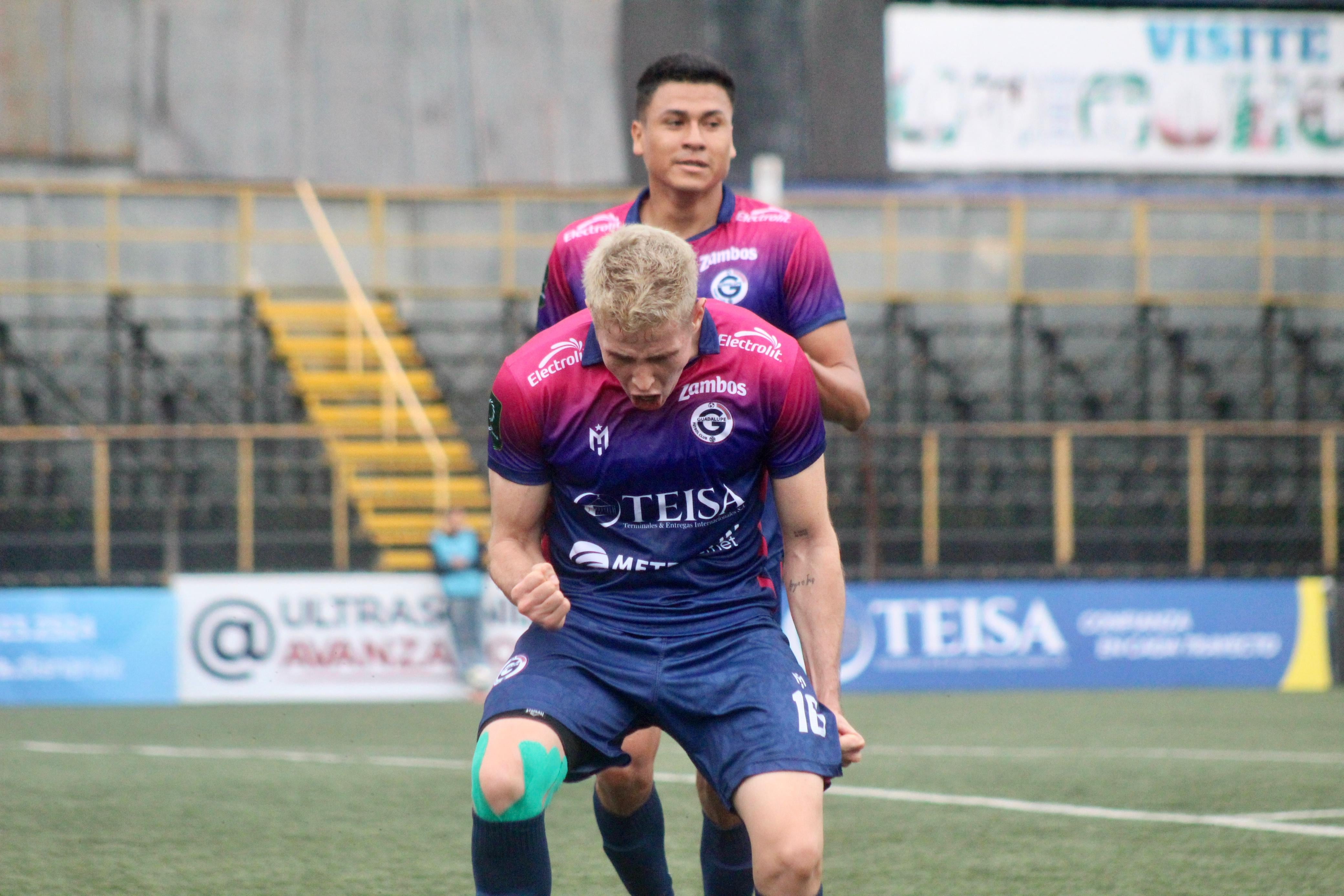 Guadalupe y Liberia empataron 2-2 en el Colleya Fonseca.