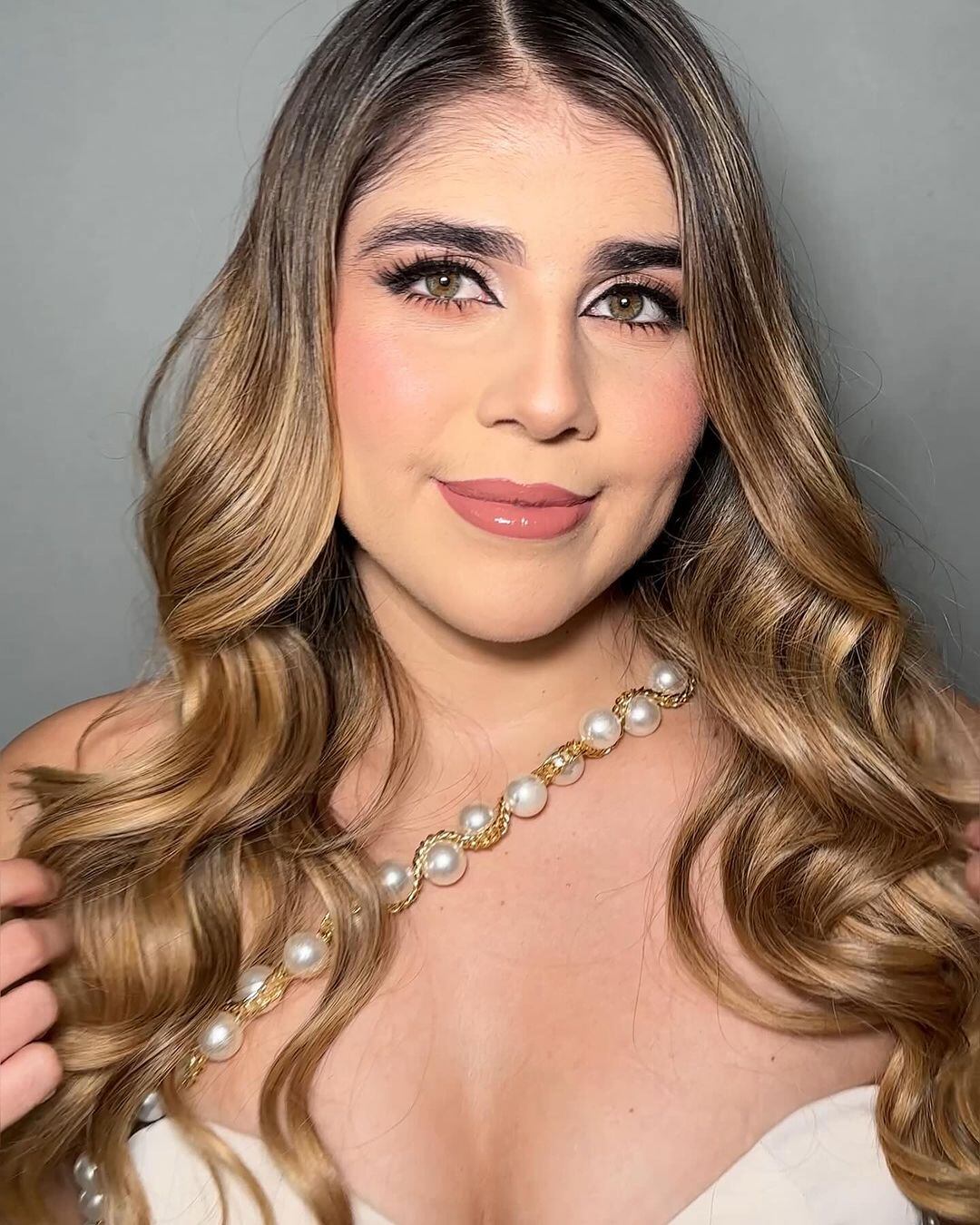 Katherinne González
imitadora
pelando el ojo
Repretel