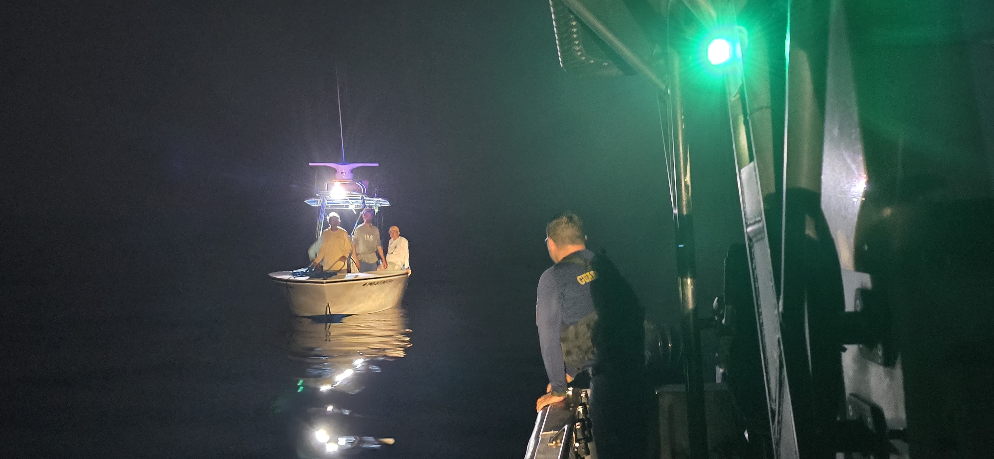 Cuatro franceses fueron rescatados luego de quedar a la deriva en Quepos