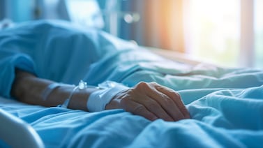 ¿Cuál es el estado de salud de la joven con fiebre amarilla en Costa Rica?