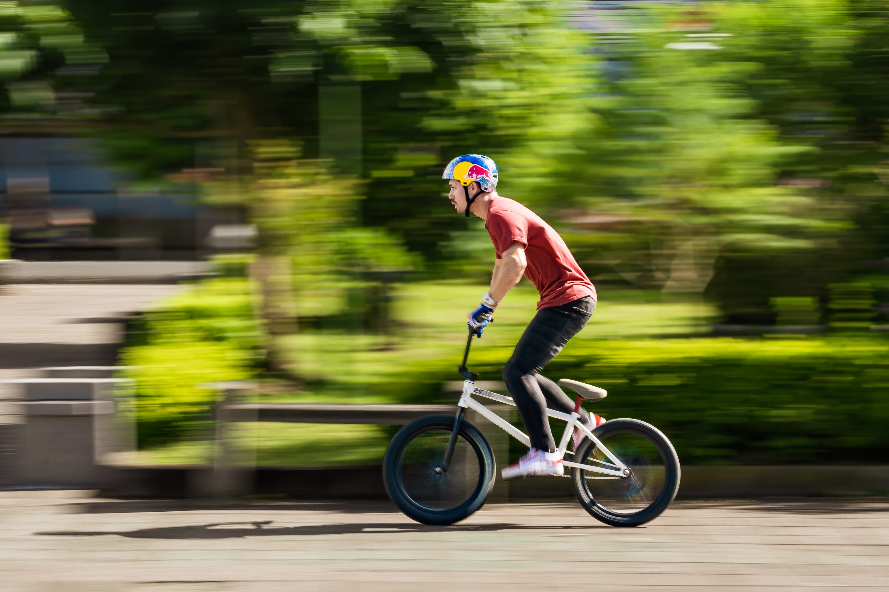 Kenneth Tencio, maniobra en el mundo por primera vez, Firecracker Frontflip