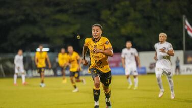 Jossimar Pemberton tuvo un encuentro de emociones luego de 8 meses sin jugar