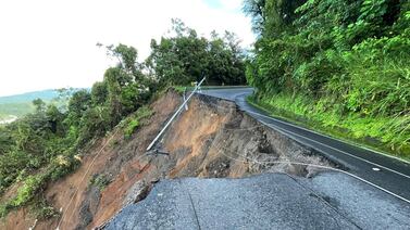 Impresionantes imágenes muestran cómo lluvias causaron colapso total de carretera en Cambronero