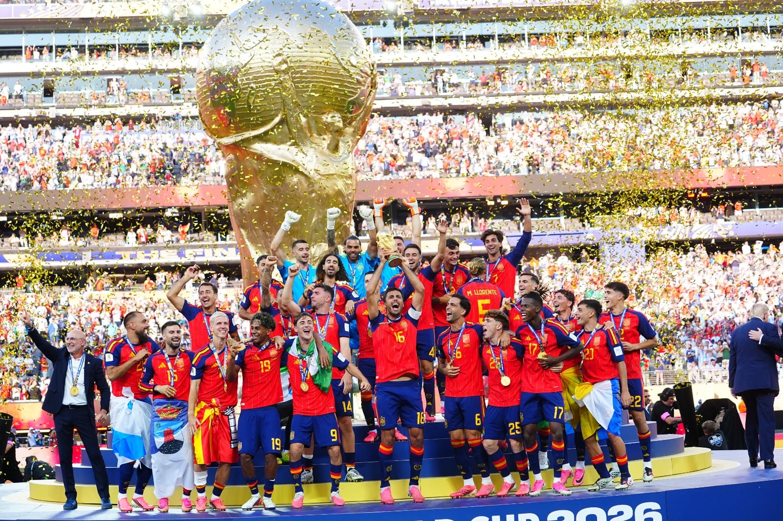 La plantilla de España levanta el codiciado cetro de la Copa del Mundo en la edición de Norteamérica 2026.