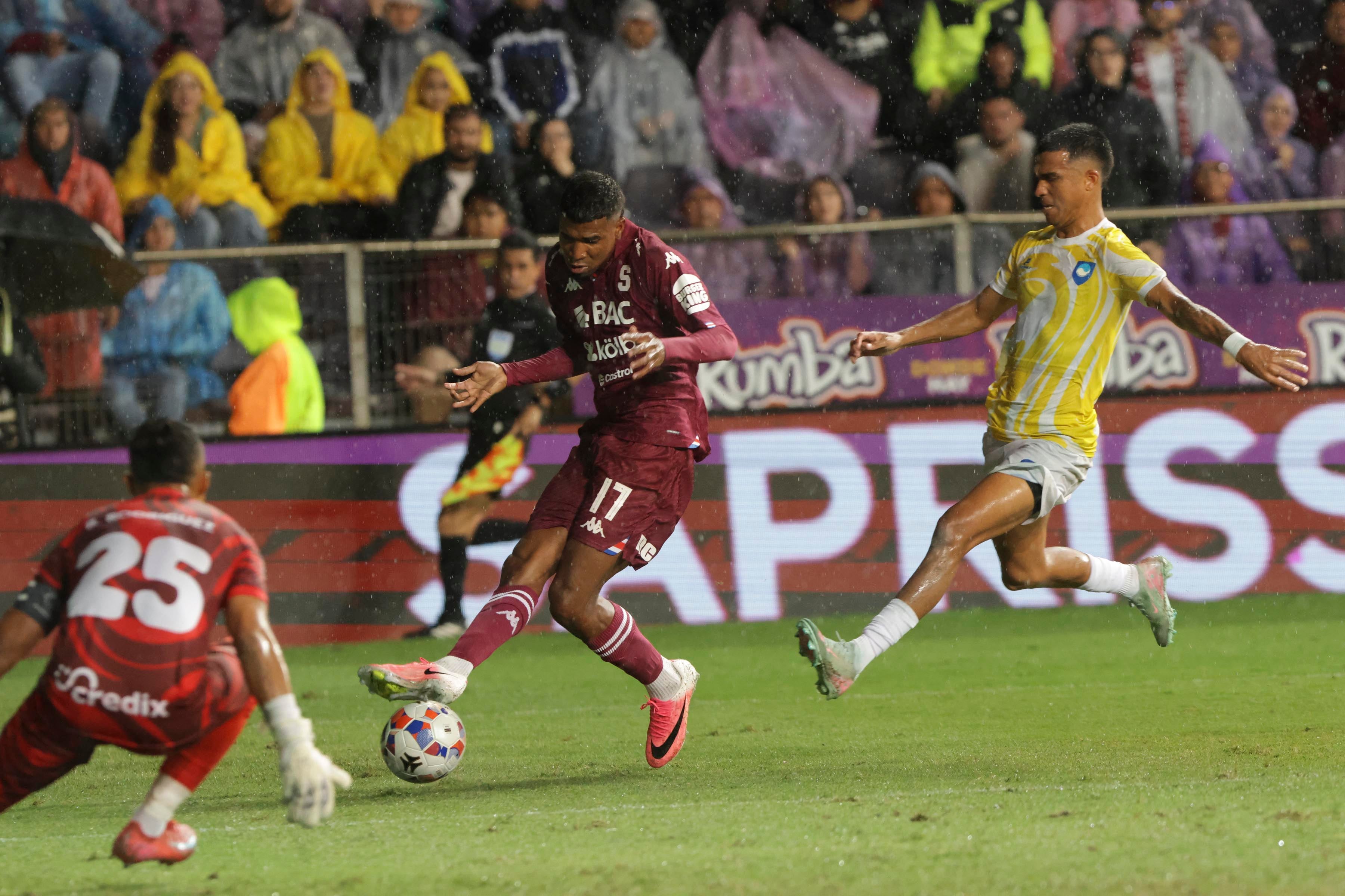 Saprissa vs Escorpiones