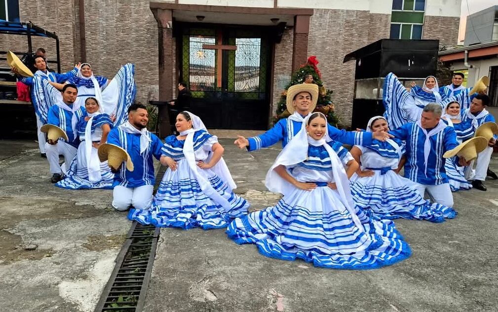 Grupo Folclórico Nicaragüense Raíces de mi Tierra
