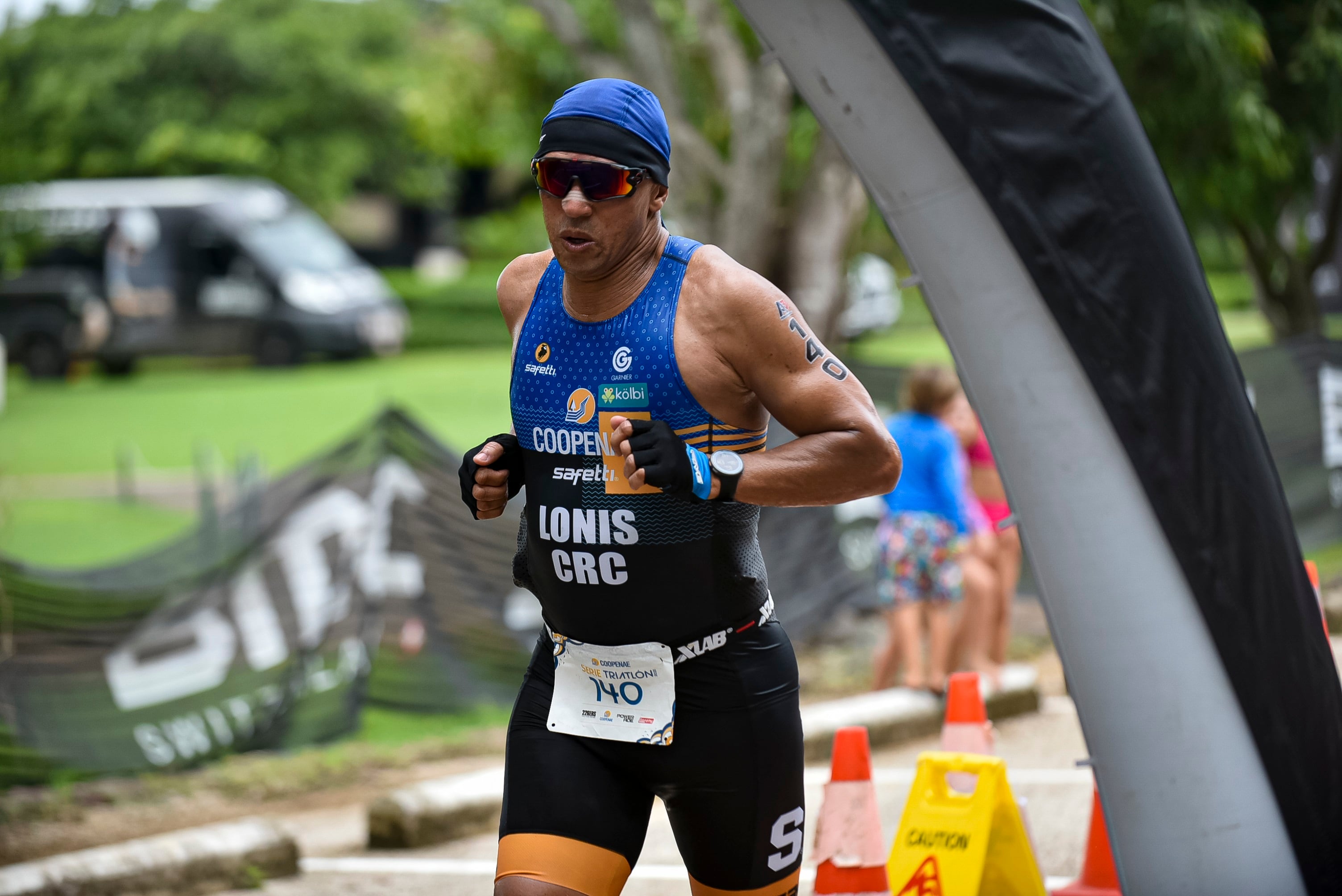 Erick Lonis, exportero y triatleta. Cortesía equipo Coopenae.