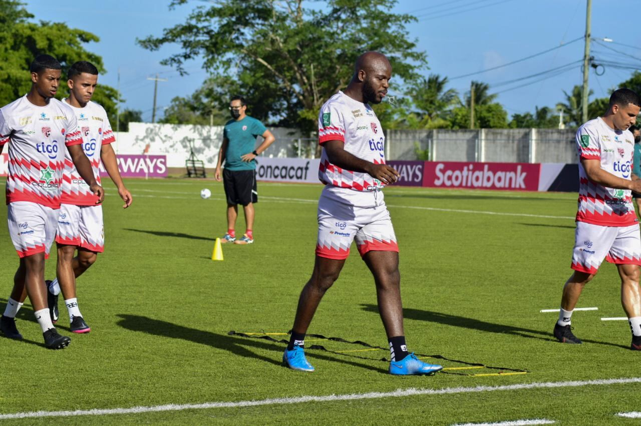 Santos, entrenamiento en Belice, Concacaf