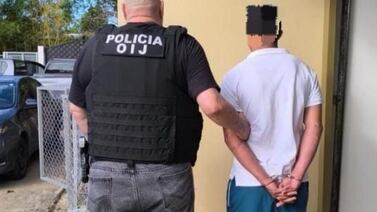 Joven se habría aprovechado de adultos mayores a los que cuidaba para pagar su carrera universitaria