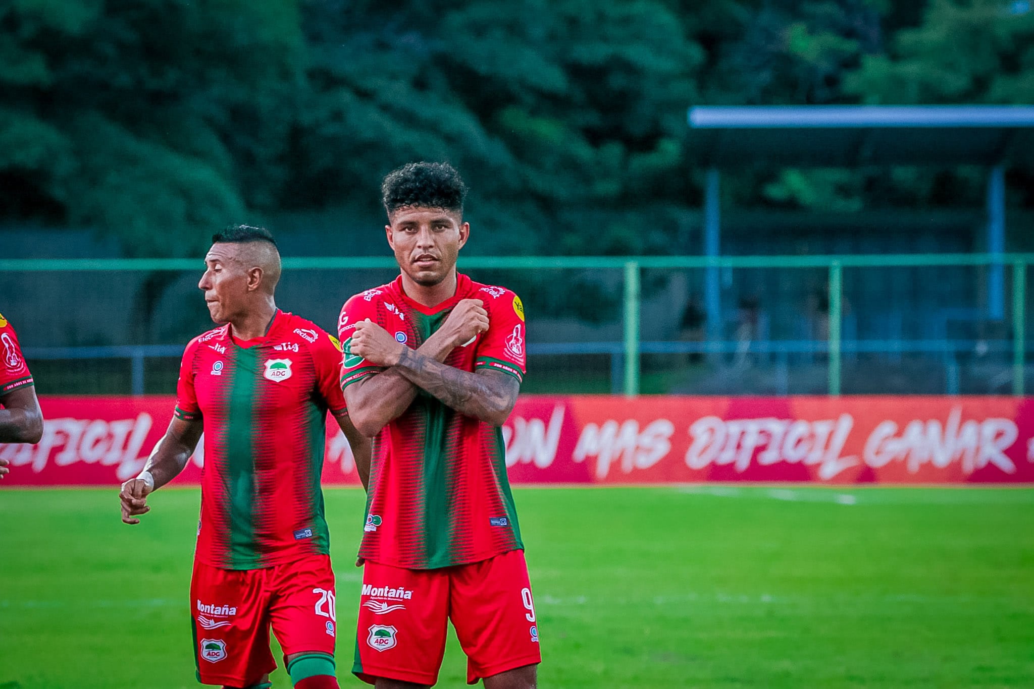Johan Venegas de esta forma celebró el gol del triunfo de Guanacasteca. Foto: Prensa ADG.