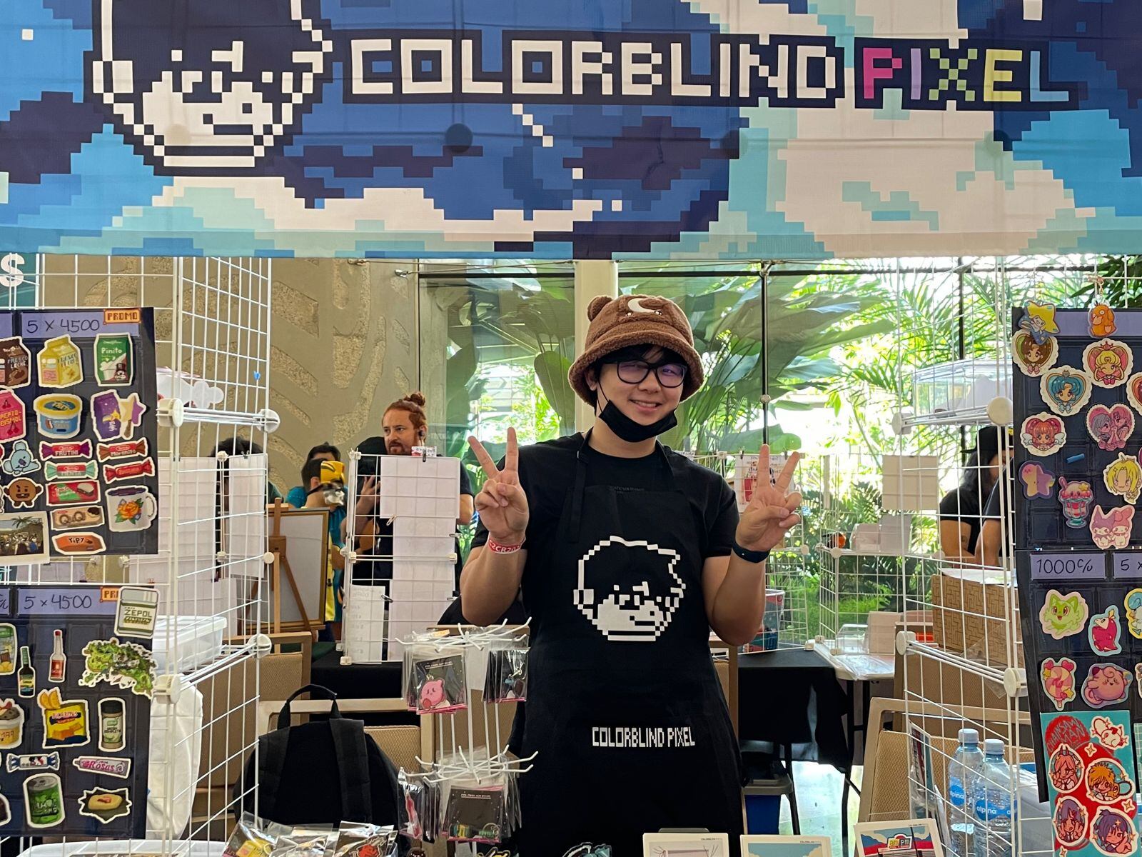 Carlos Zhou Zeng, de 25 años, ha publicado más de 900 ilustraciones en su cuenta de Colorblind Pixel.