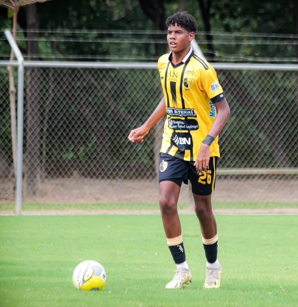 Giankarlo Romulus juega para el Alto Rendimiento en el Municipal Liberia