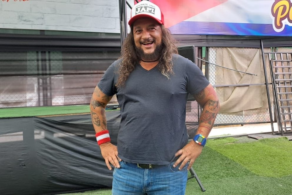 Banda tica abrirá espectáculo de un humorista internacional y estrella de internet.