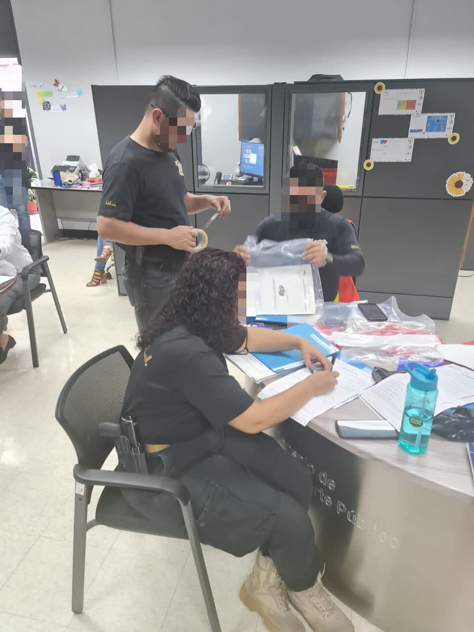 Allanamiento CTP y MOPT. Foto OIJ.