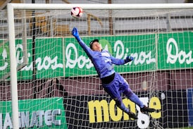Portero que suena para Saprissa subió un video con las maletas listas: “Pronto tendremos equipo nuevo”