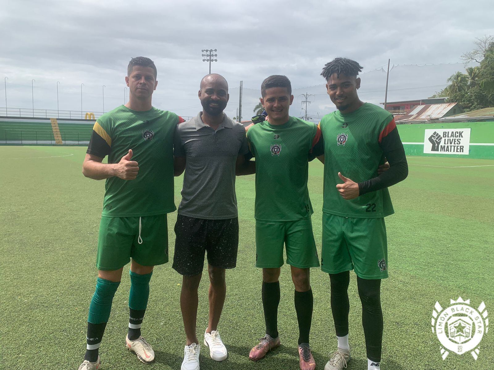 Dexer Lewis, entrenador de porteros de Limón Black Star