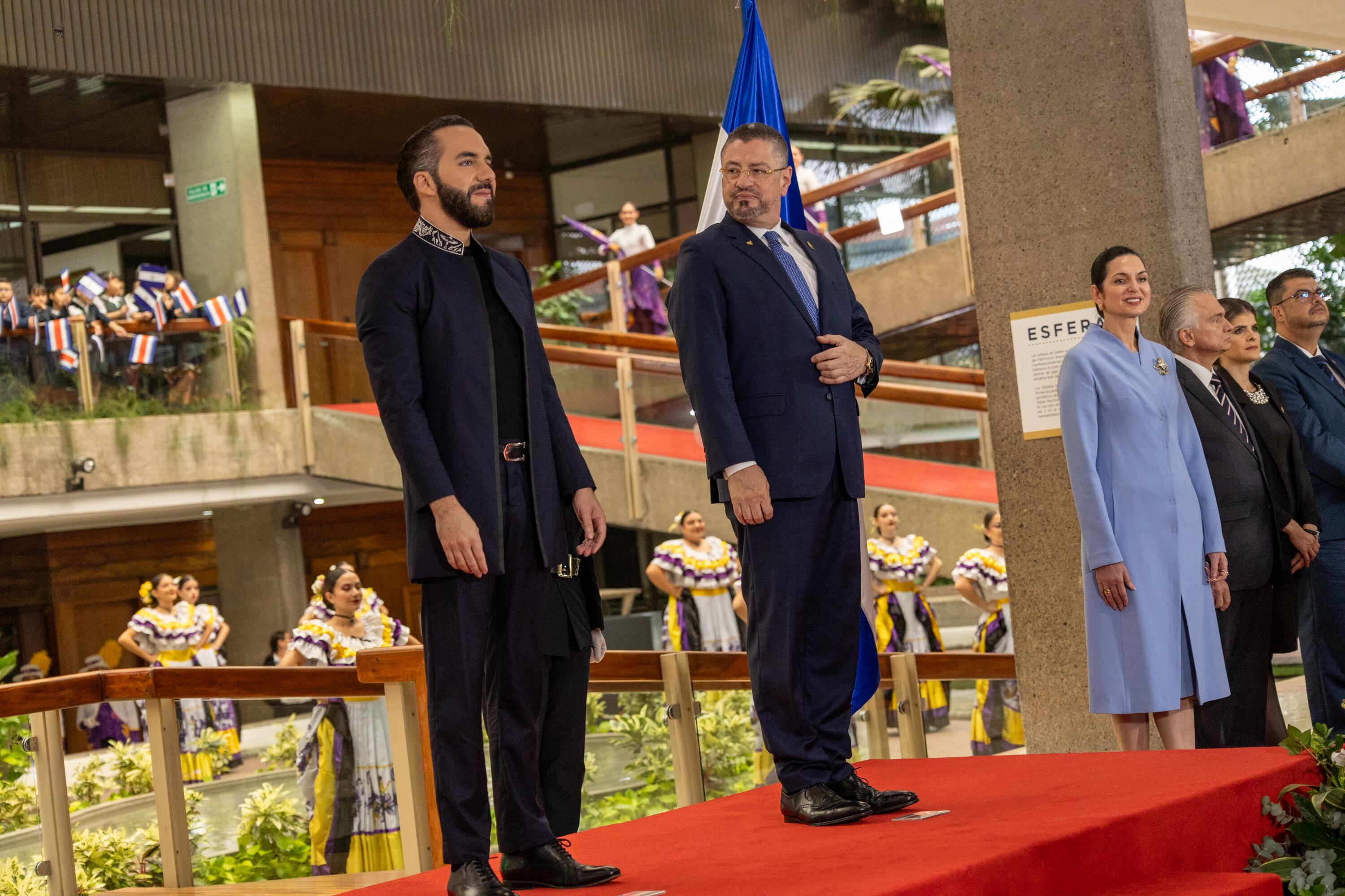 11/11/2024, San José, Casa Presidencial, el presidente Rodrigo Chávez recibe en casa presidencial al presidente de El Salvador Nayib Bukele.