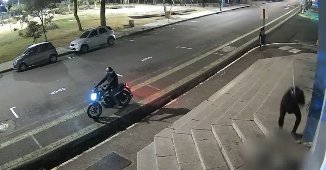 Montero, de 66 años, fue asesinado a tubazos cuando estaba sentado frente al Ministerio de Salud, la agresión ocurrió el lunes 20 de abril del 2026. Foto: Captura de video