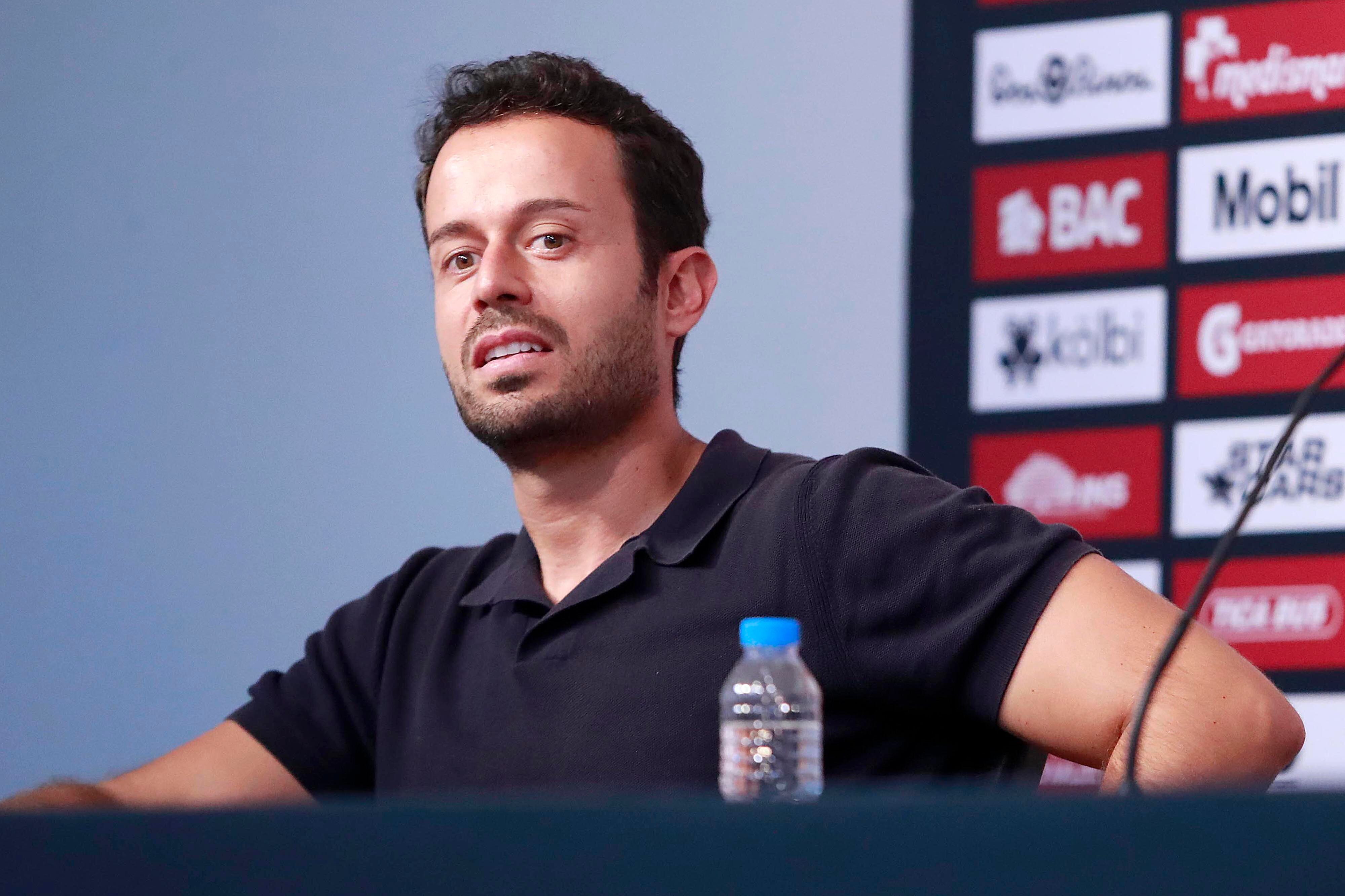12/03/2024     Turrucares. Este martes fue presentado Alexandre Borges Guimaraes como nuevo director técnico de Liga Deportiva Alajuelense, en las instalaciones del Centro de Alto Rendimiento (CAR). A Guima lo acompañarán dos brasileños y Bryan Ruiz, quienes fueron presentados por el gerente deportivo, Javier Santamaría. Foto: Rafael Pacheco Granados