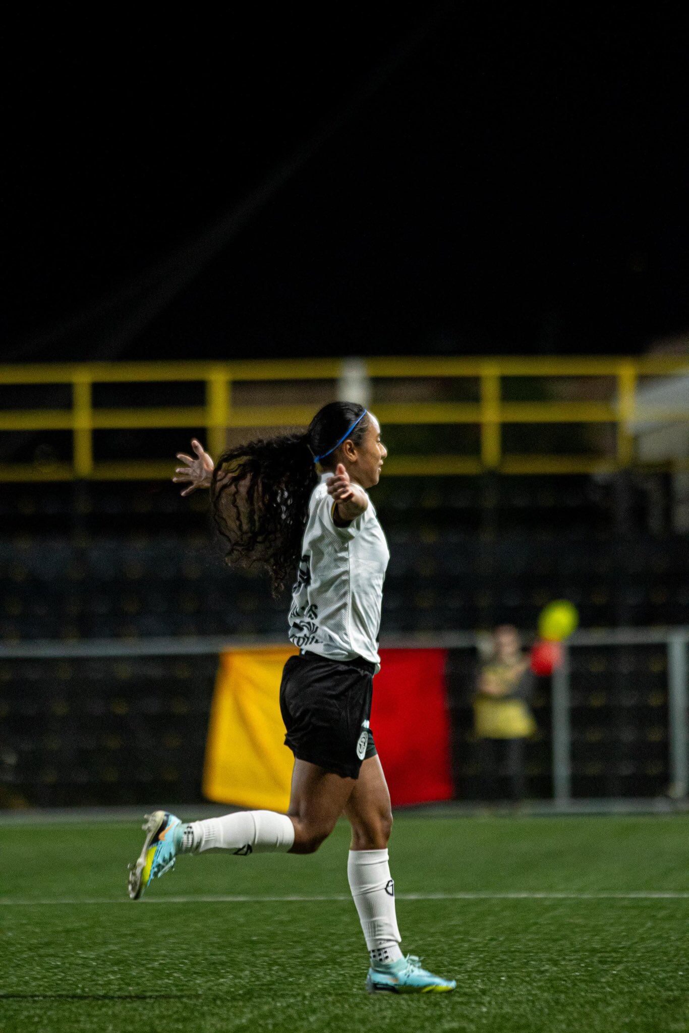 Daniela Vallejos, Sporting femenino