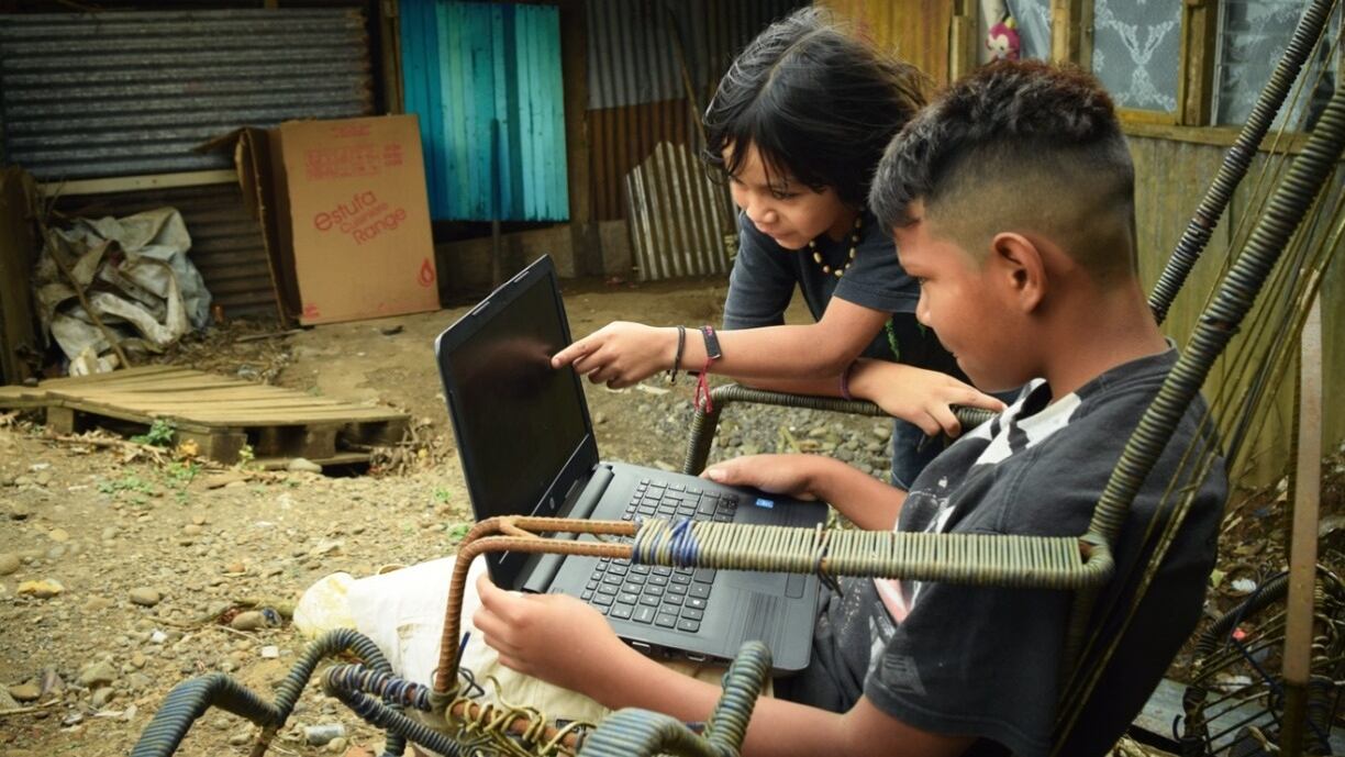 El encierro provocado por la pandemia, el teletrabajo y las clases virtuales apuró la llegada del servicio de internet por primera vez a varios pueblos rurales ubicados en: San Carlos, Zona de Los Santos y Guanacaste