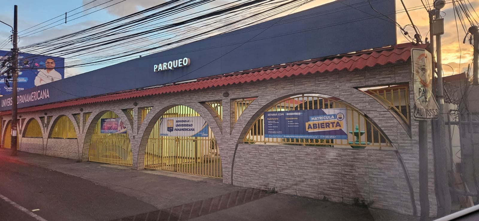 Colegio de Gravilias de Desamparados