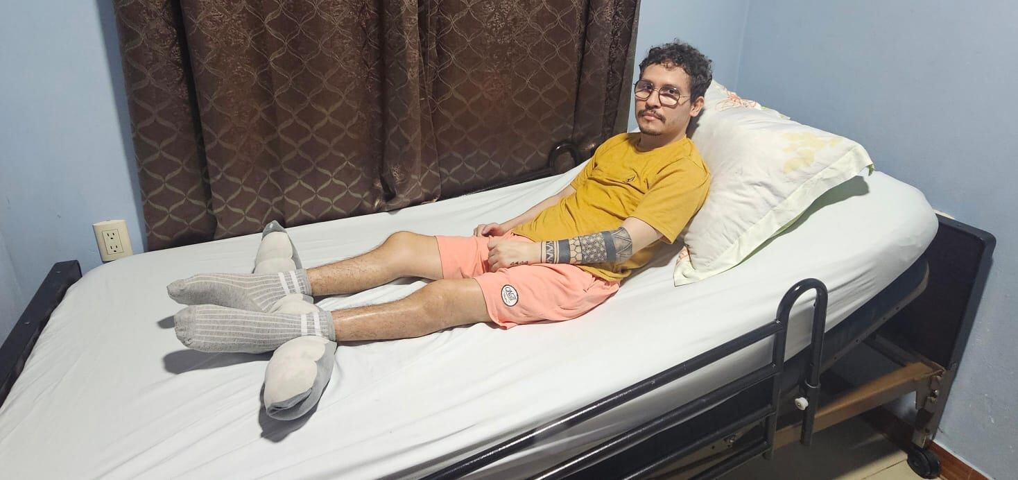 Jean Carlos Sánchez Quesada, de 24 años, sobreviviente de un accidente. Foto: Cortesía