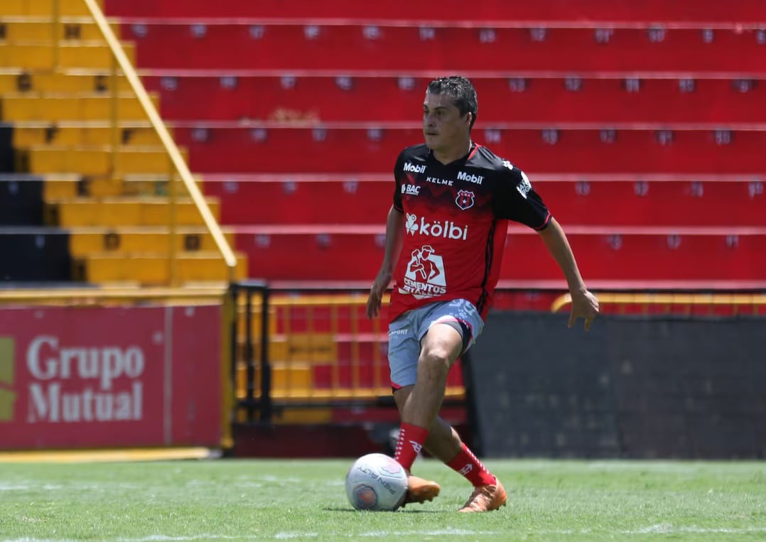Carlos Castro, exjugador de Alajuelense y la Selección Nacional.