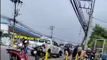 Motociclista sufre horrible muerte en aparatoso accidente y en redes señalan a posible responsable