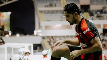 ¡Nadie lo esperaba! Aarón Salazar confiesa la posición en la que realmente prefiere jugar en la Liga