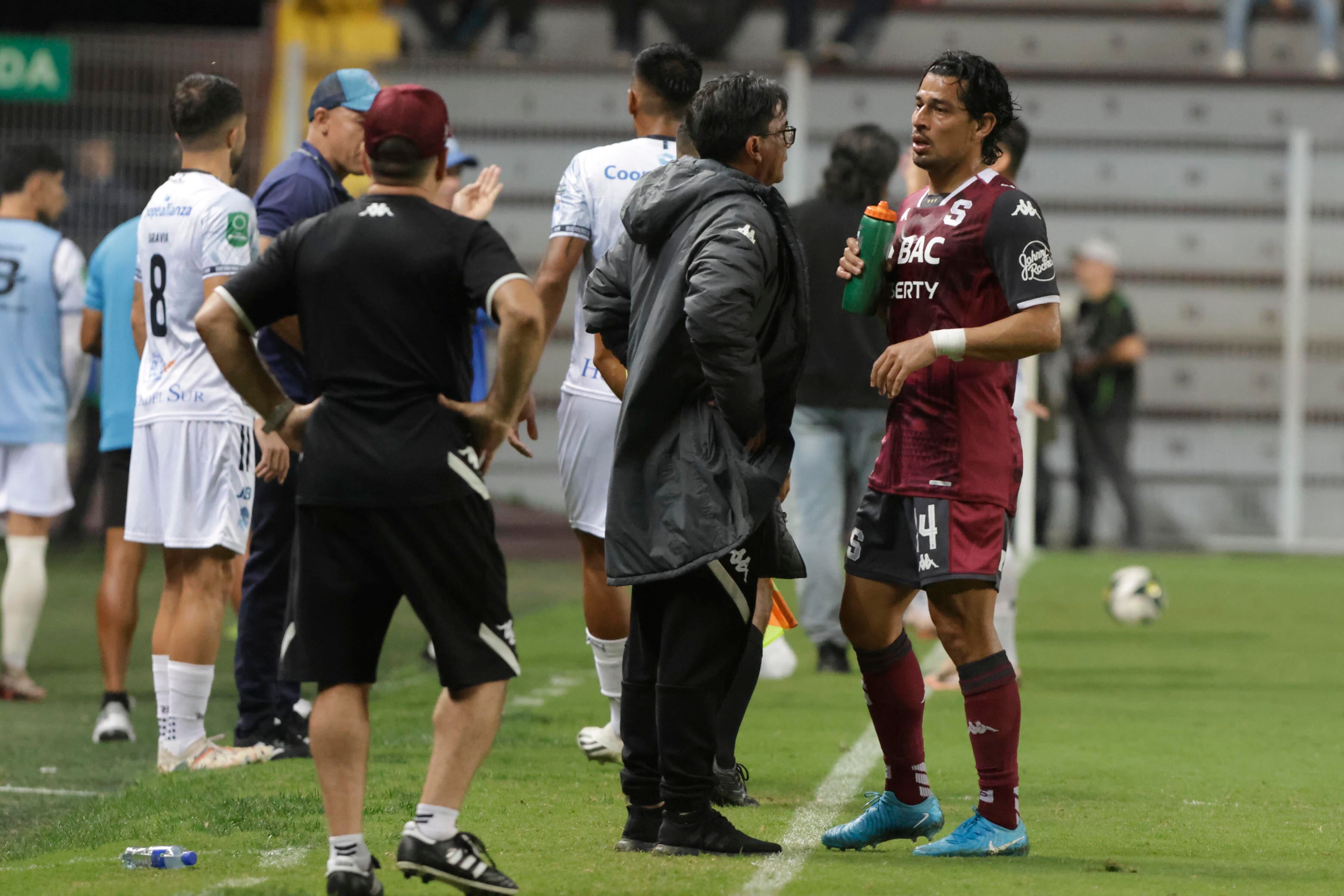 Saprissa vs PZ