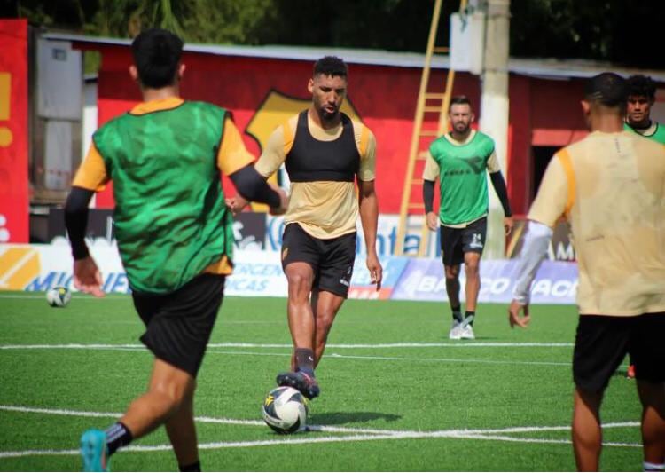 Herediano
Marcel Hernández
Torneo Apertura 2024
Entrenamiento estadio Carlos Alvarado
7 de junio del 2024
Cortesía: Herediano