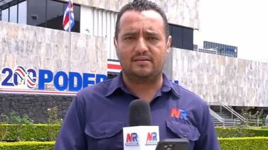Periodista de Noticias Repretel alborotó las redes al decir que tiene 7 hijas