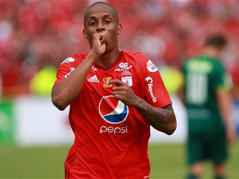 Jeison Lucumí compartió con Alexandre Guimaraes en América de Cali. Foto: X