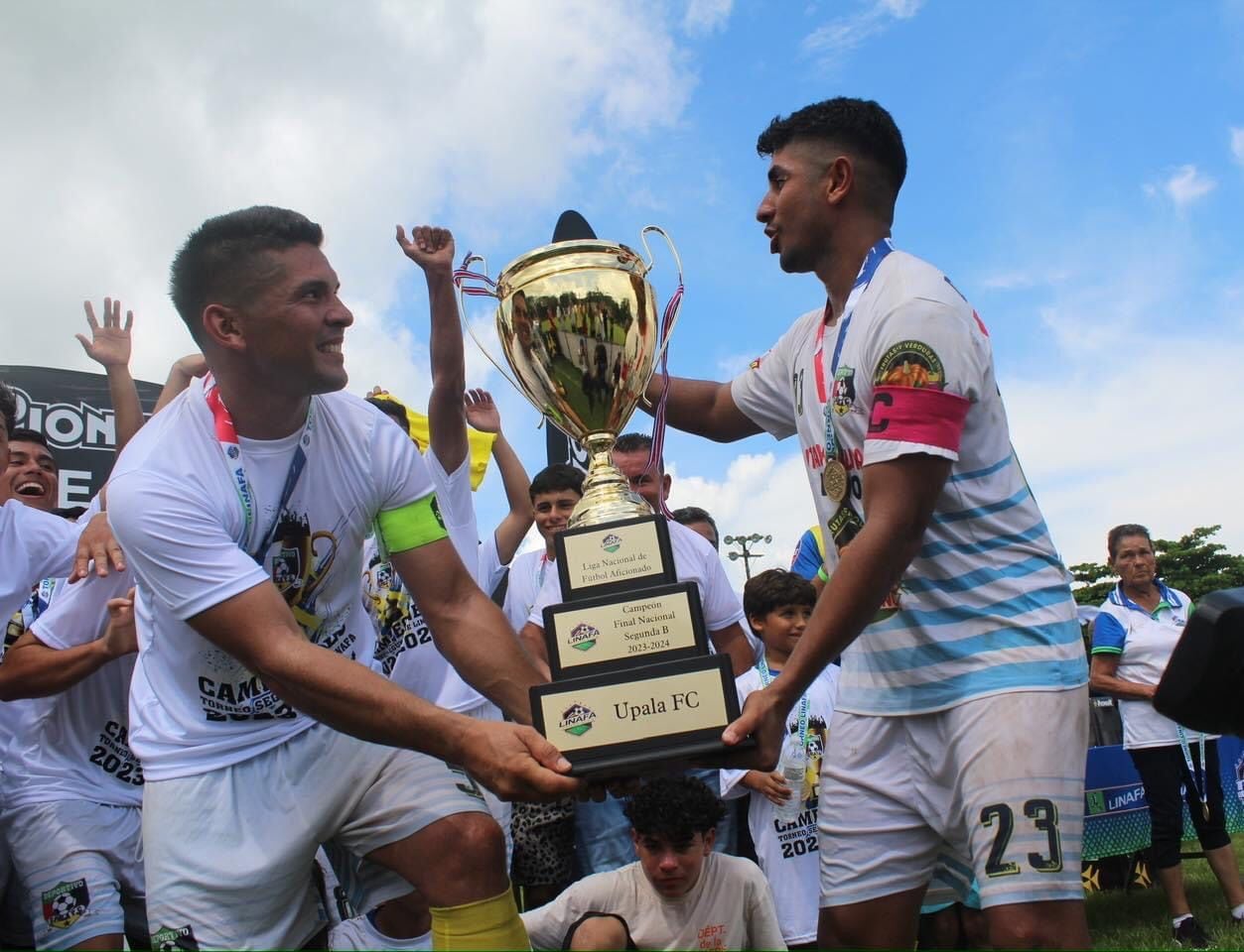 Juan Bustos Golobio
Juan Chacón
Upala FC
Campeón de Linafa
9 de junio del 2024
Cortesía: LInafa
