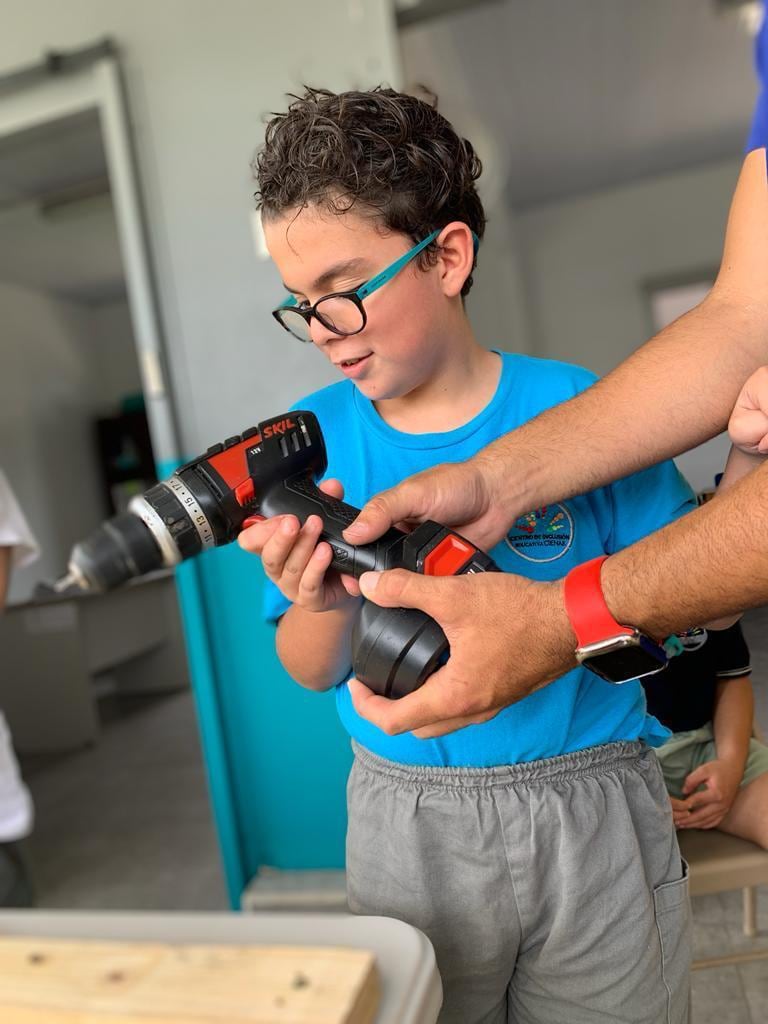 Alejandra Vega Vindas es la mamá de un niño autista, Mariano Rodríguez Vega, ambos se hicieron tiktokeros en el 2021